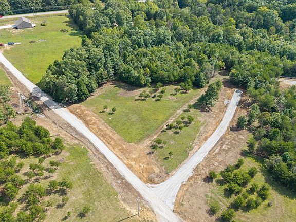 3rd image of 25 Creekview Ln Lot 7