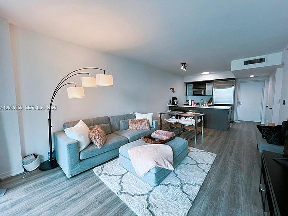 3rd image of 55 SE 6th St APT 2304