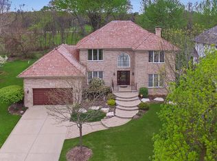 2010 Ravine Dr, Gurnee, IL 60031