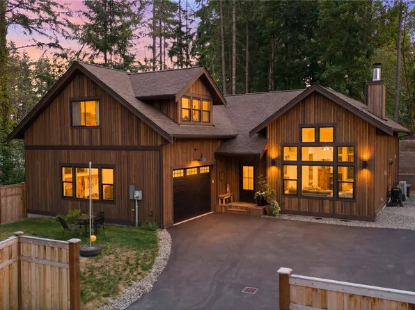 7513 182nd Ave E, Bonney Lake, WA 98391