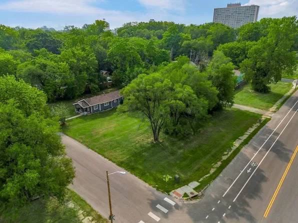 951 Freeman Ave, Kansas City, KS 66101