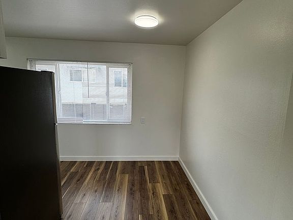 2nd image of 1415 S B St APT E