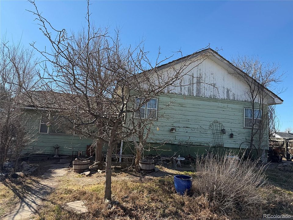 1st image of 210 E Gandy Avenue