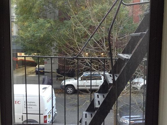 5th image of 339 E 82nd St APT 4A