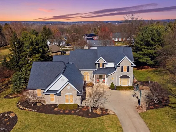 1114 Surrey Cir, Ashland, OH 44805