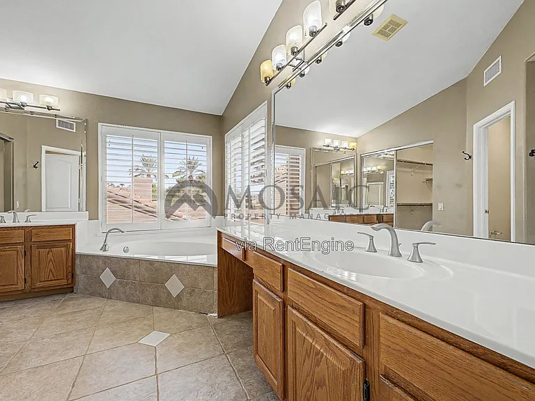 1819 E Cascade Dr — Photo 26