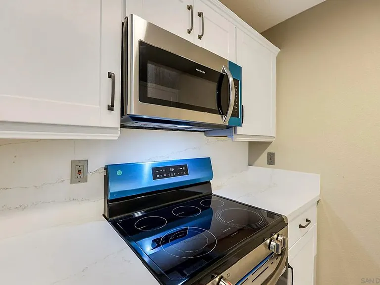 8338 Regents Rd #1S — Photo 18