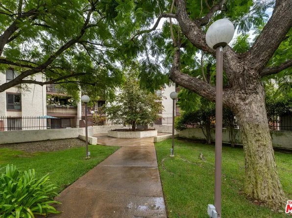 4210 Via Arbolada Unit 220, Los Angeles, CA 90042