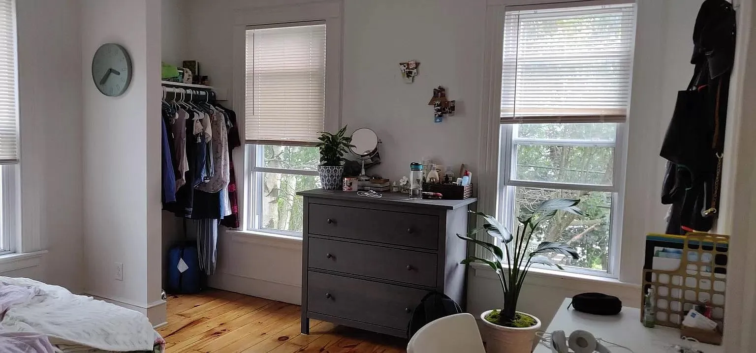 36 Chestnut St — Photo 3