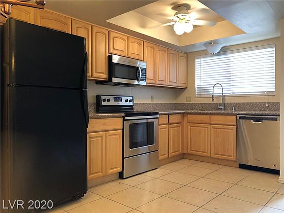 5th image of 4631 Monterey Cir Unit 3