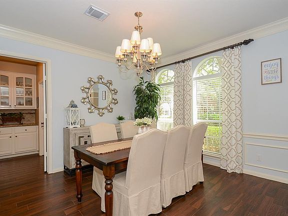 5th image of 4303 Oak Trail Ct