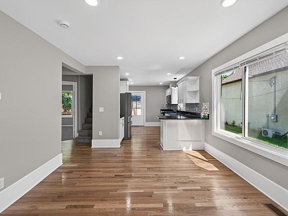 5th image of 4425 Park Ave