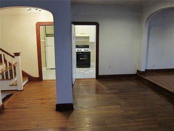 5th image of 1519 Bodenger Blvd
