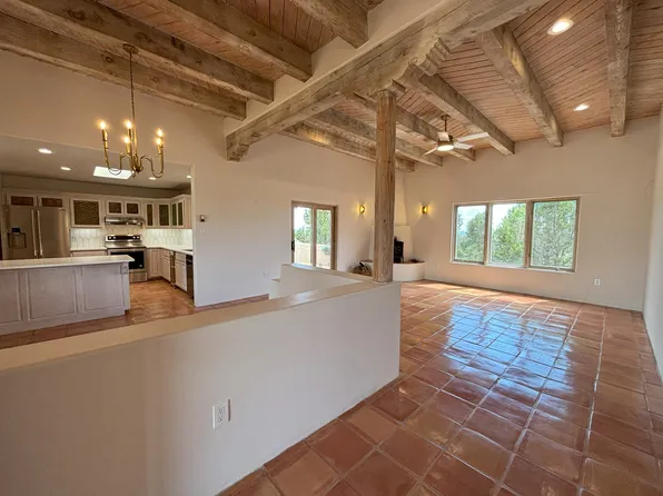 5 Calle Cristiano, Santa Fe, NM 87508