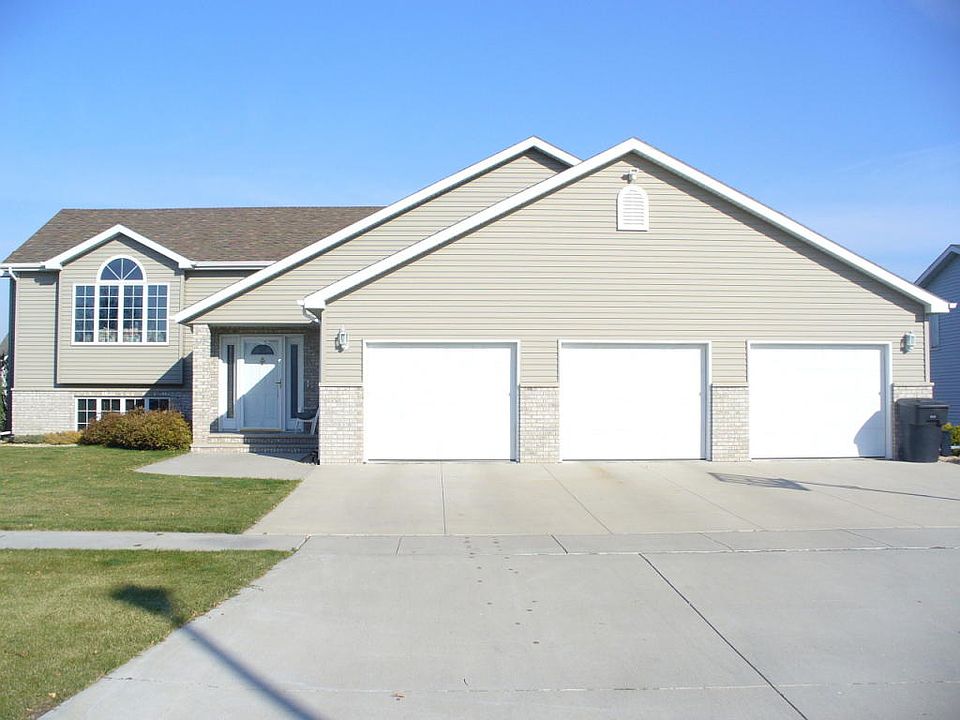 1st image of 646 Evergreen Dr