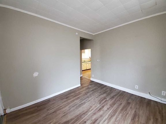 2nd image of 134 E 22nd St #1