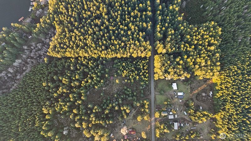 4th image of 0 W Lost Lake Road