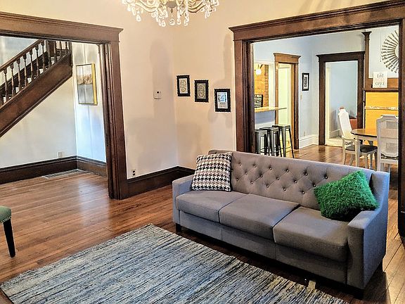 Formal living, 1st floor