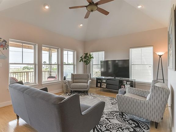 5th image of 22405 Vista Del Mar