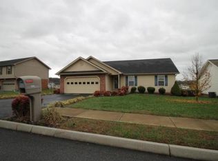 100 Mountain Creek Ct, Jonesborough, TN 37659
