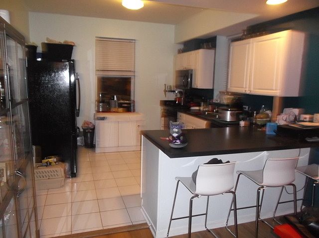 1st image of 3045 W Sunnyside Ave Unit 1