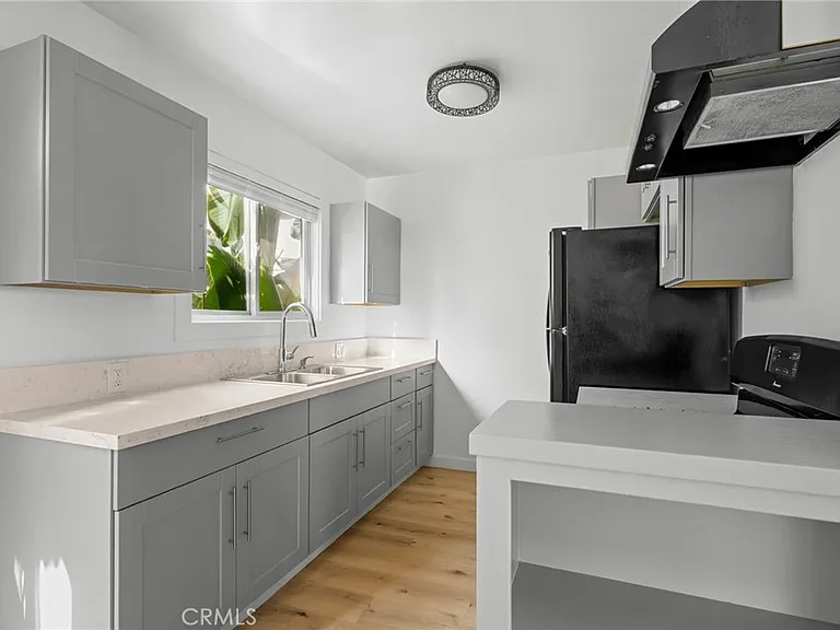 7969 Norton Ave #5 — Photo 8