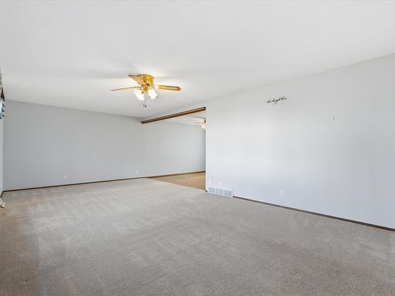 4th image of 311 Fairview Dr