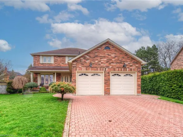 102 Wallace Dr, Cambridge, ON N1T 1K8