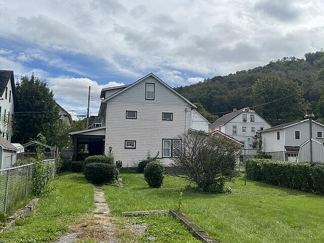 1st image of 512 Russell Ave