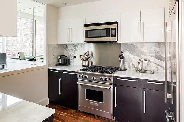 Sold by Corcoran | media 6