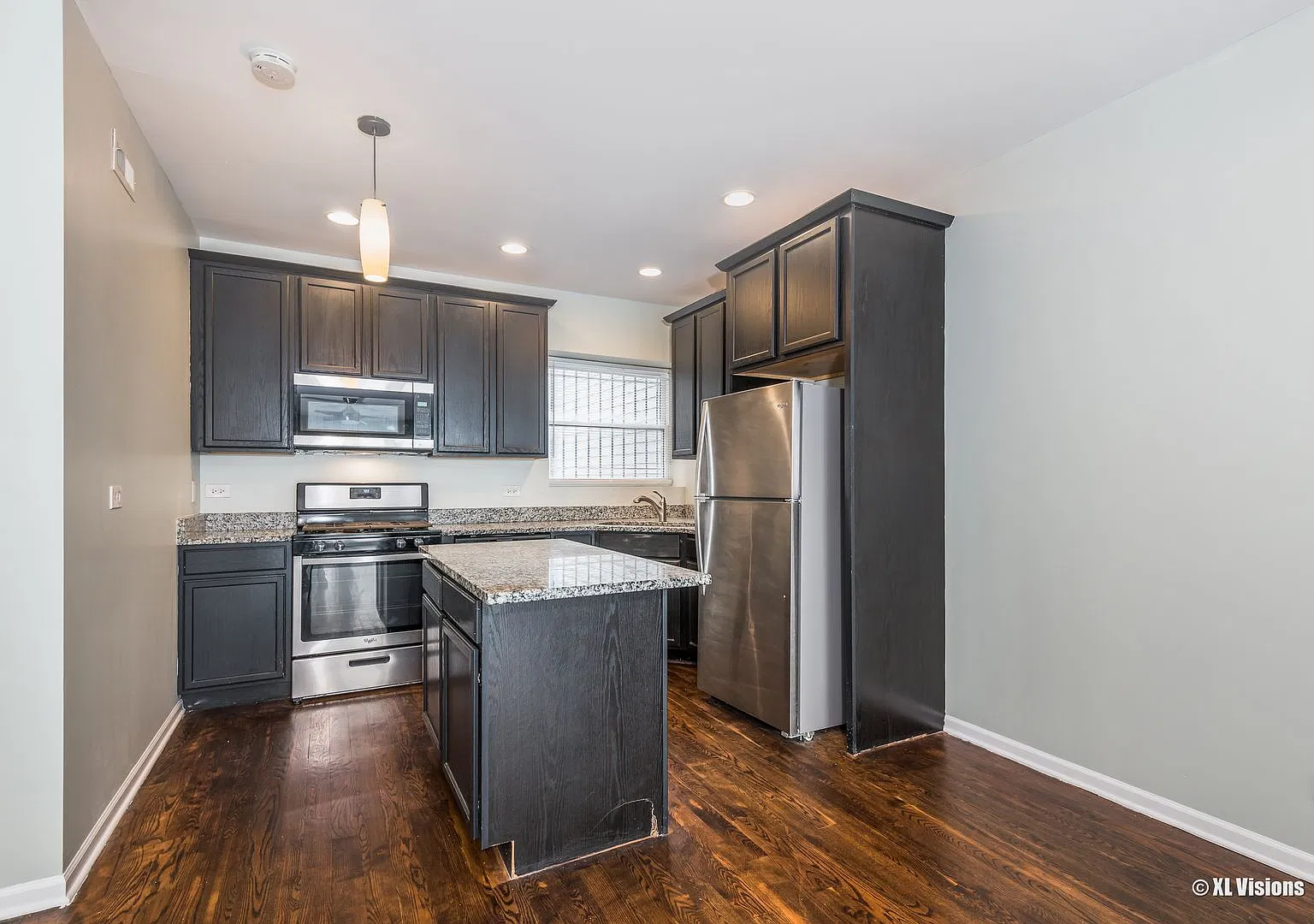 2 bed, $1,600 — Photo 2
