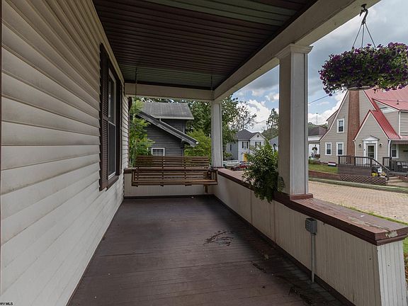 2nd image of 200 Concord St