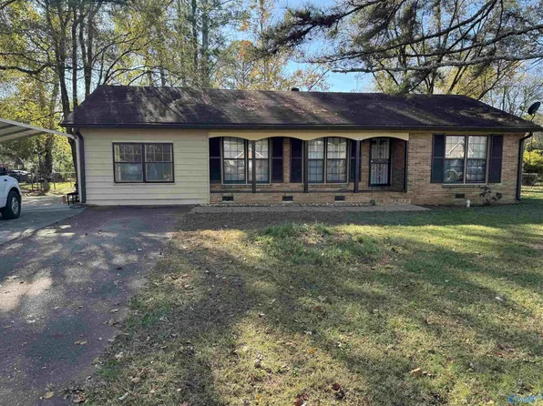 2107 Shady Lane Cir NW, Huntsville, AL 35810
