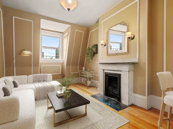 127 Beacon St #52, Boston, MA 02116