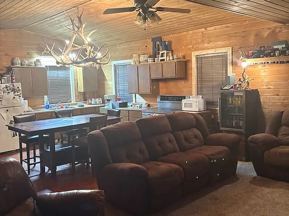 1180 High Way #16, Beach, ND 58621