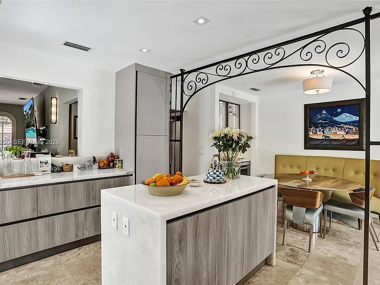 1534 Palancia Ave — Photo 16