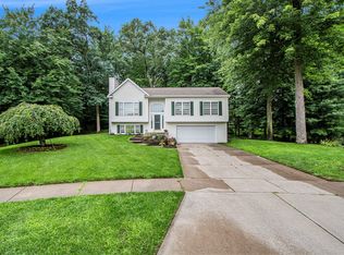 2178 Boyd Ct NE, Grand Rapids, MI 49525