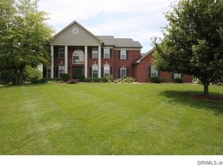 1006 Warwick Pl, Swansea, IL 62226