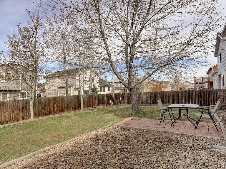 13945 Garfield Dr — Photo 19