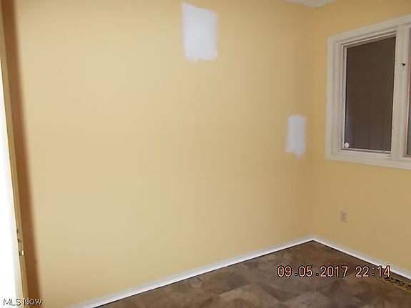 4th image of 19260 Heather Ln #A-8-2
