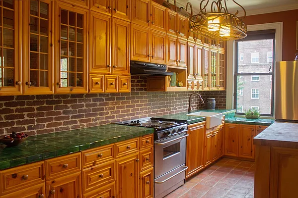 Rented by Ian Alexander Realty Group LLC | media 2