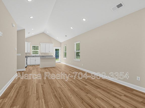 4th image of 438 Weathers Creek Rd