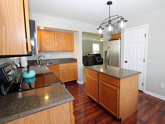 5th image of 1180 Brookstone Dr