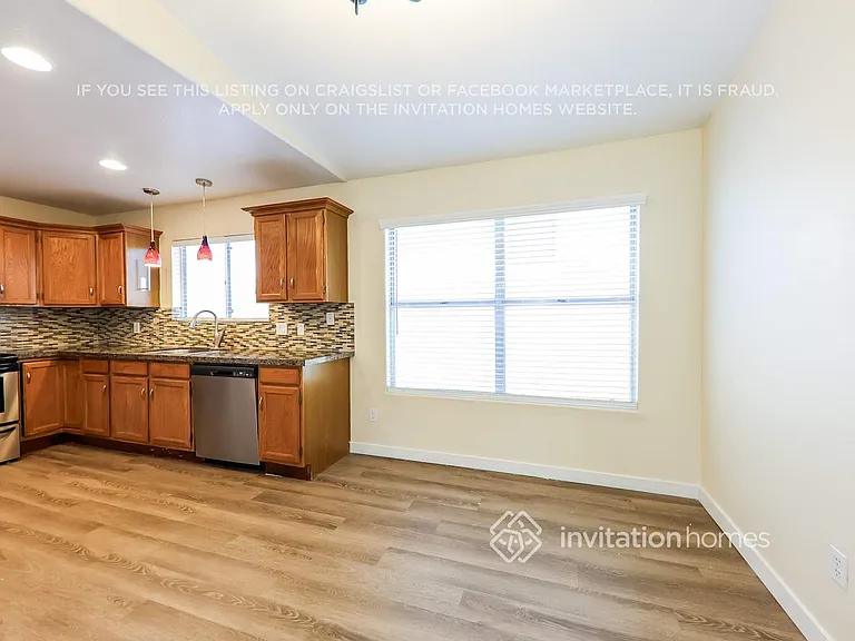 1516 E Kristal Way — Photo 7