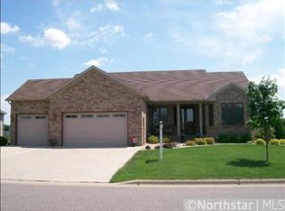 1736 Knottingham Dr, Sartell, MN 56377
