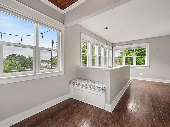 4th image of 6688 Echo Ave NE