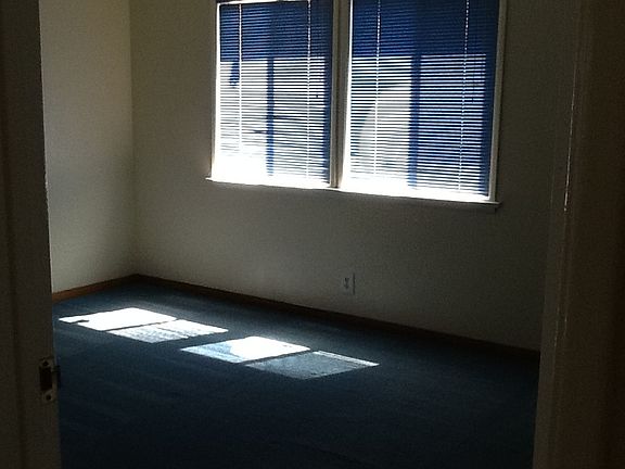 5th image of 7043 Laramie Ave