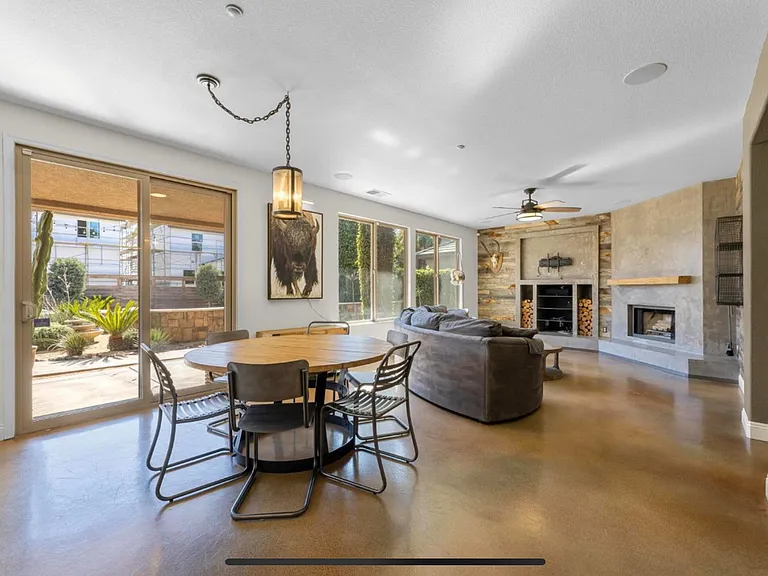 701 Rolling Green Dr — Photo 50