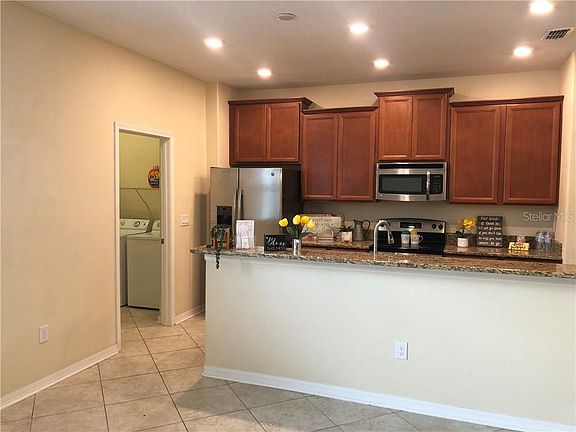 2nd image of 7654 Fairgrove Ave