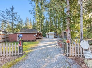 8676 Bell Ct, Maple Falls, WA 98266